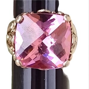 Sterling silver ring ornate with pink stone size 6.5 Fine Jewelry Fashion Chunky